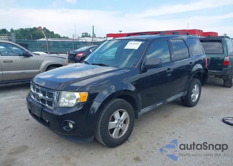 2011 Ford Escape Xlt z USA, uszkodzony, nr VIN 1FMCU9D71BKA12061